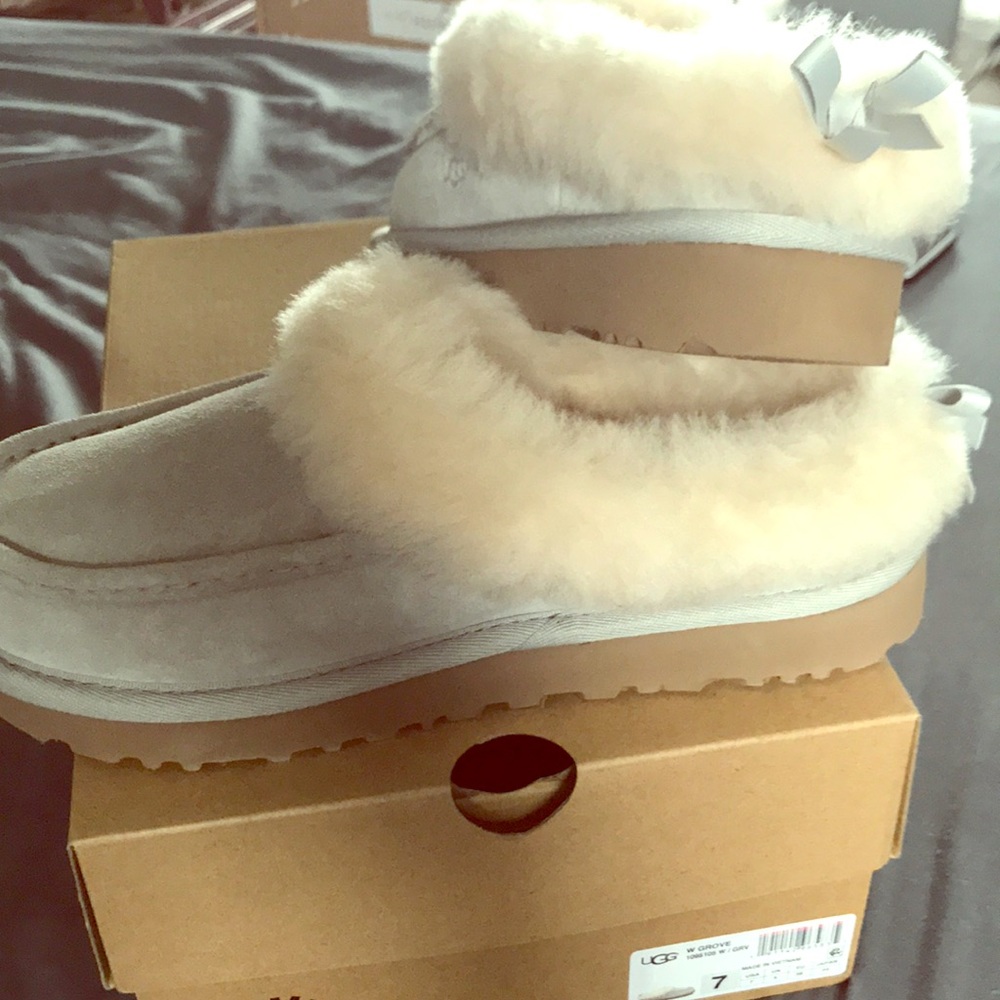 UGGS